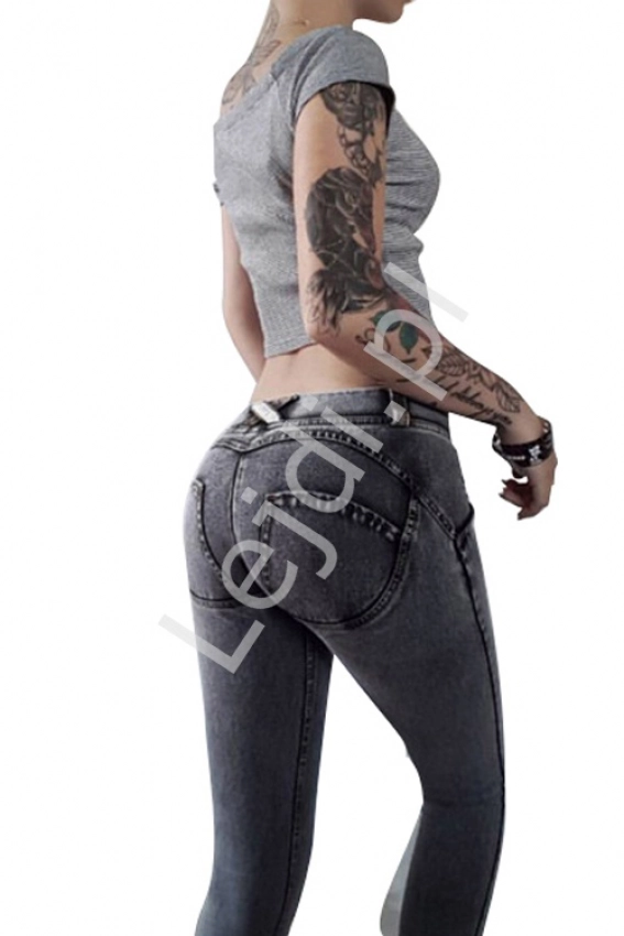 Damskie jeansy podkreślające pośladki 051
