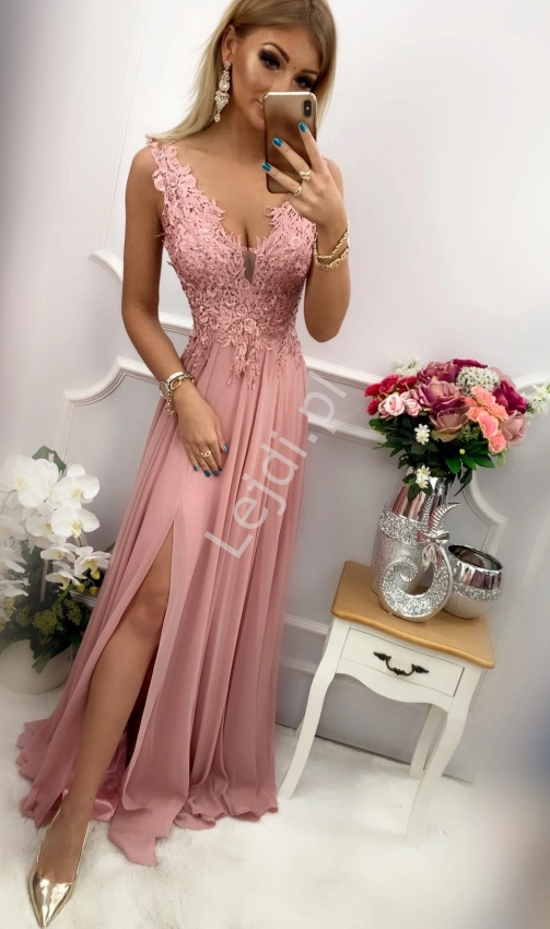 Fenomenalna suknia wieczorowa z wyeksponowanymi plecami, różowa Loren