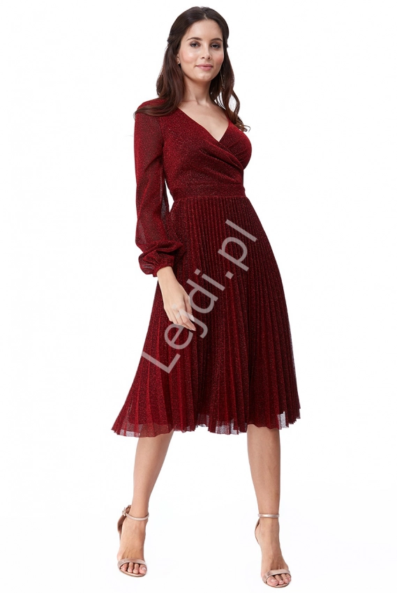 Sukienka plisowanka z lureksu mieniącymi się opiłkami, ciemne wino 2410